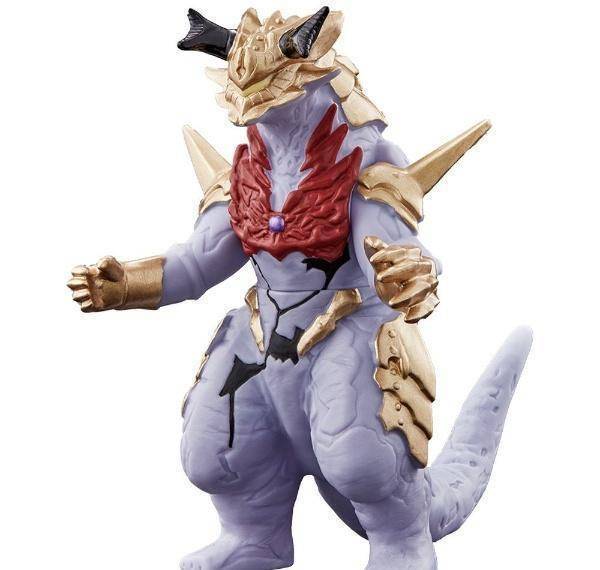 在整体的造型则是以艾雷王作为主体进行设计的,造型方面来说的话有点