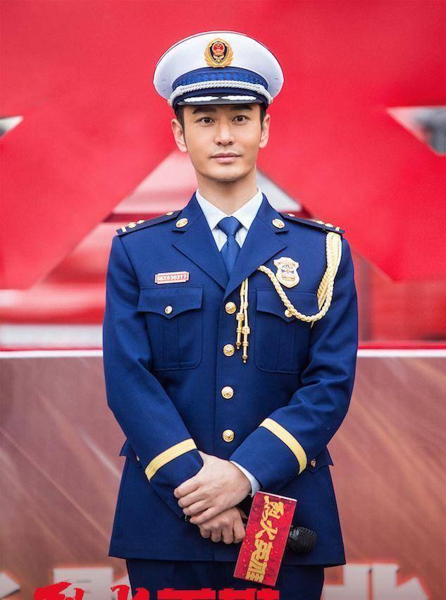 演《药神》刘思慧爆红,穿上军装制服在《烈火英雄》和黄晓明飙戏_谭卓