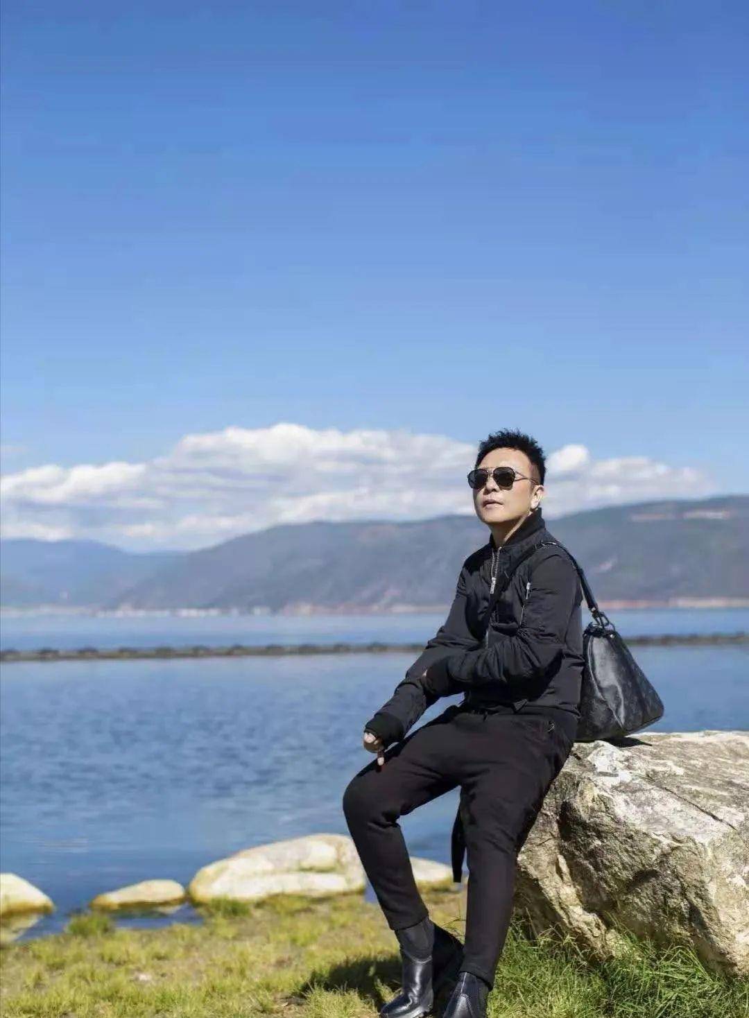 许巍现身商演,落魄时房租都交不起,还身患重度抑郁