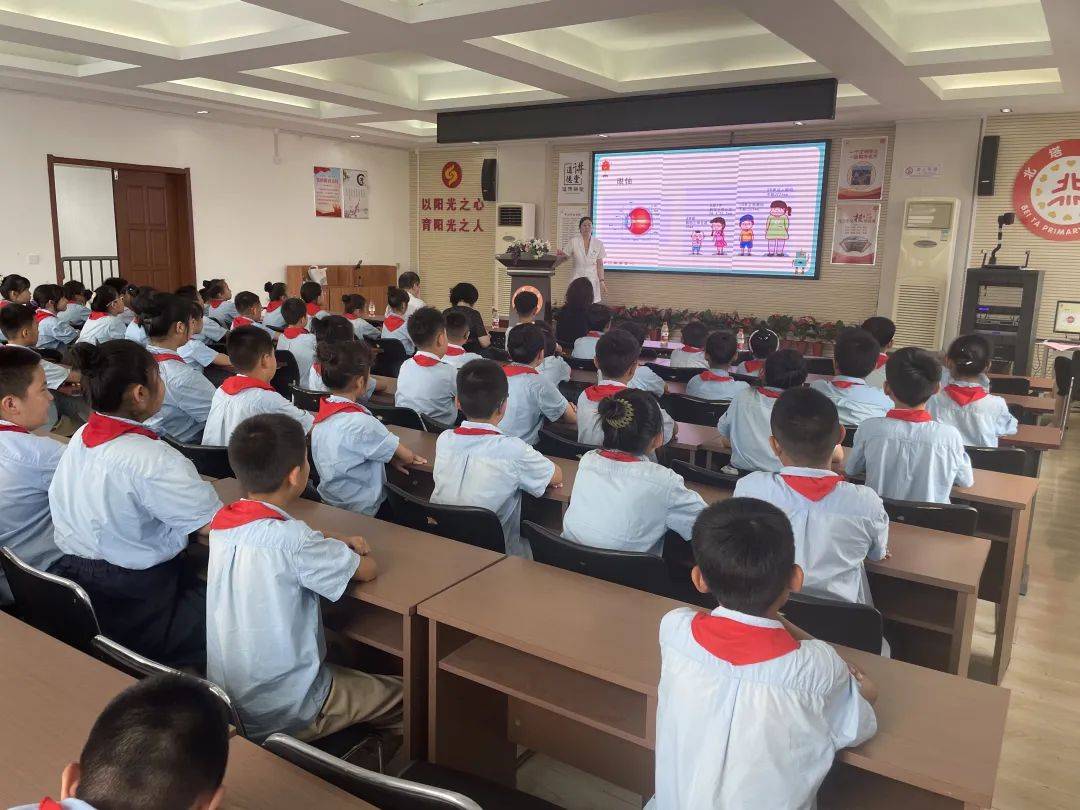 爱尔卓越走进皇姑区北塔小学开展学生关爱活动_刘丹霞_沈阳_视力