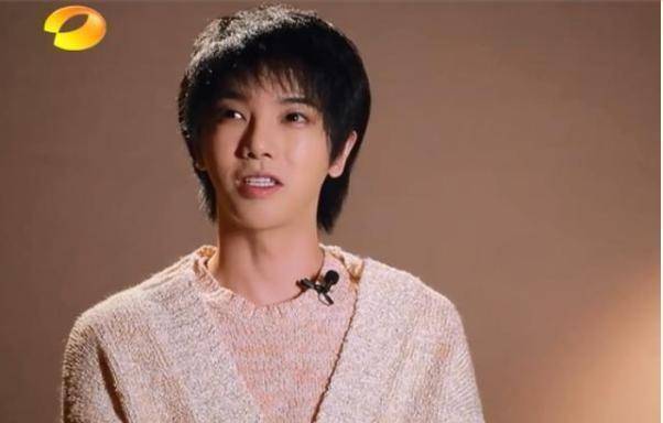 30岁的华晨宇为什么还没女朋友:宁可孤独,也绝不将就_爱情_花花_音乐