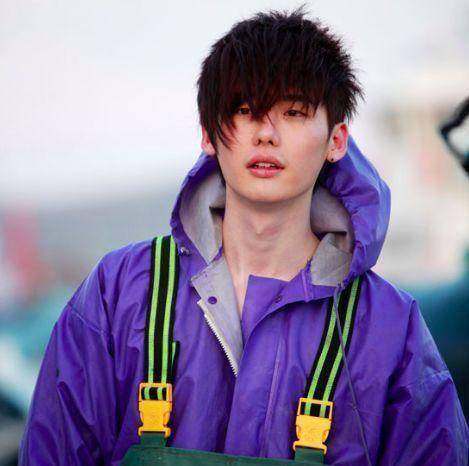 8年了,如今主演们依旧很红,最意外是这个男配角_李钟硕_玄彬_肖恩