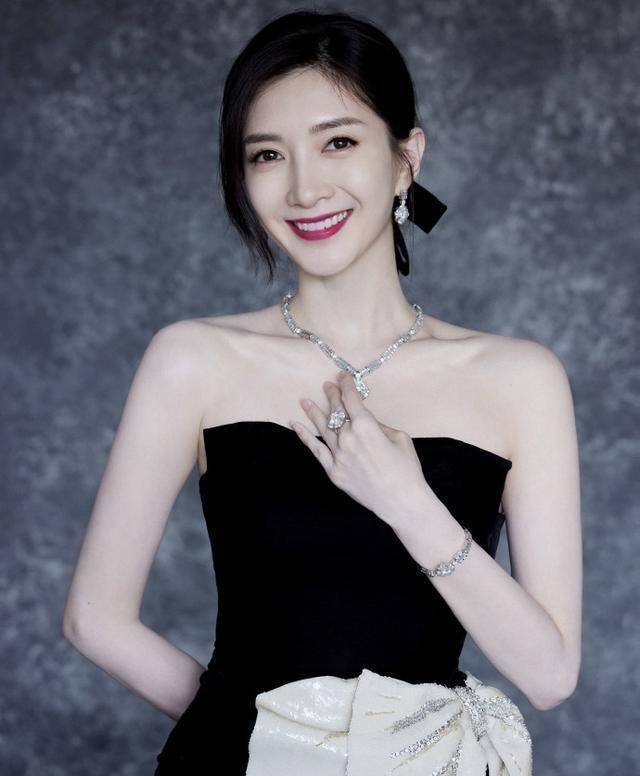 江疏影又高又白,如果参加《姐姐3》不会输给前两季的万茜和王鸥_话题