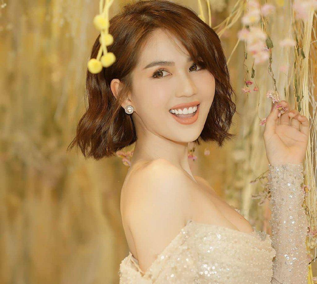 在越南第一女神邓玉贞_照片_中国_美女