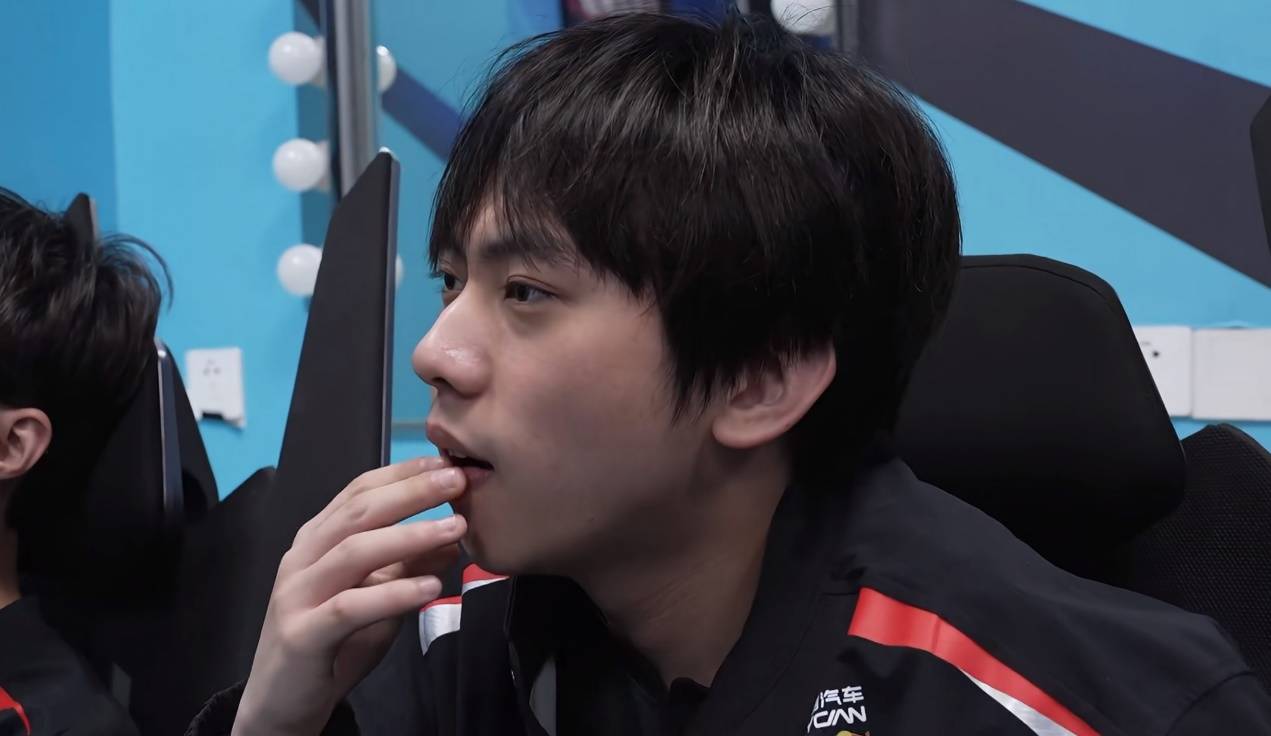 meiko创造耻辱纪录,保不住uzi,三局狂死24次,赛后排位逗乐观众_比赛