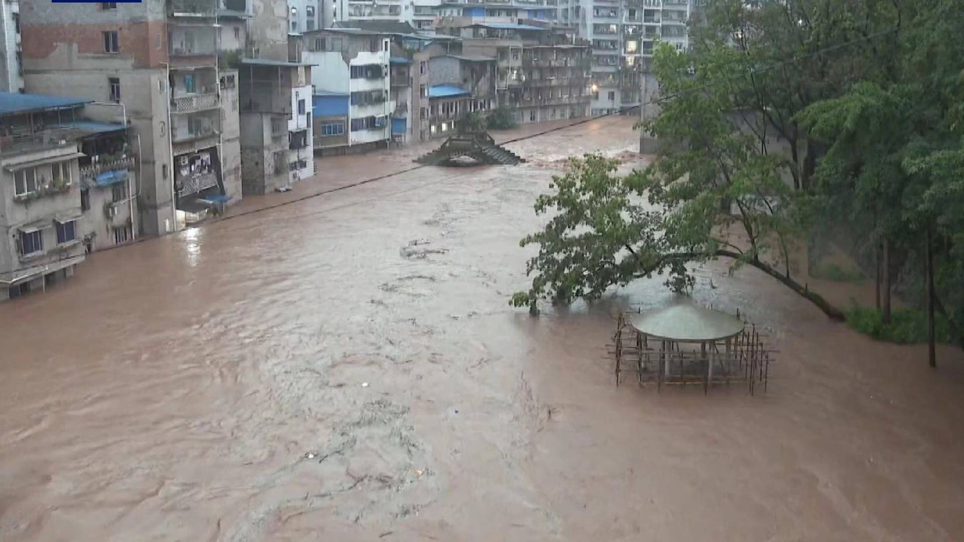 重庆暴雨造成35人死亡图片