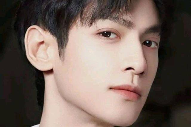 罗云熙新剧被延期开播,他的工作计划也有变动,后续有好消息_古装_气质