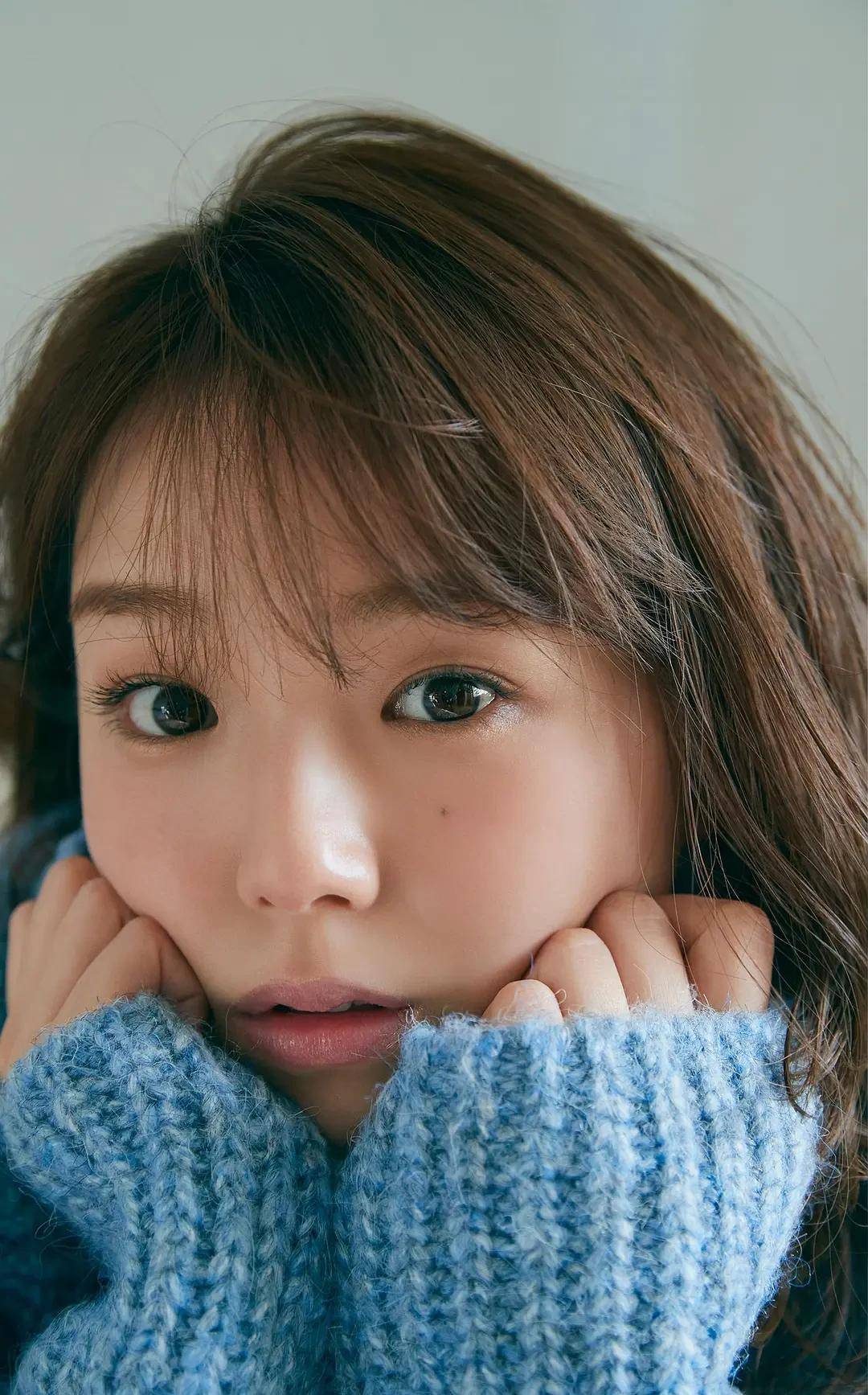 写真界的标杆,美丽又甜美的筱崎爱,美丽的外表下是一颗热爱生活的心