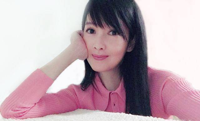 周慧敏53岁生日晒照状态超好,与倪震几度分分合合
