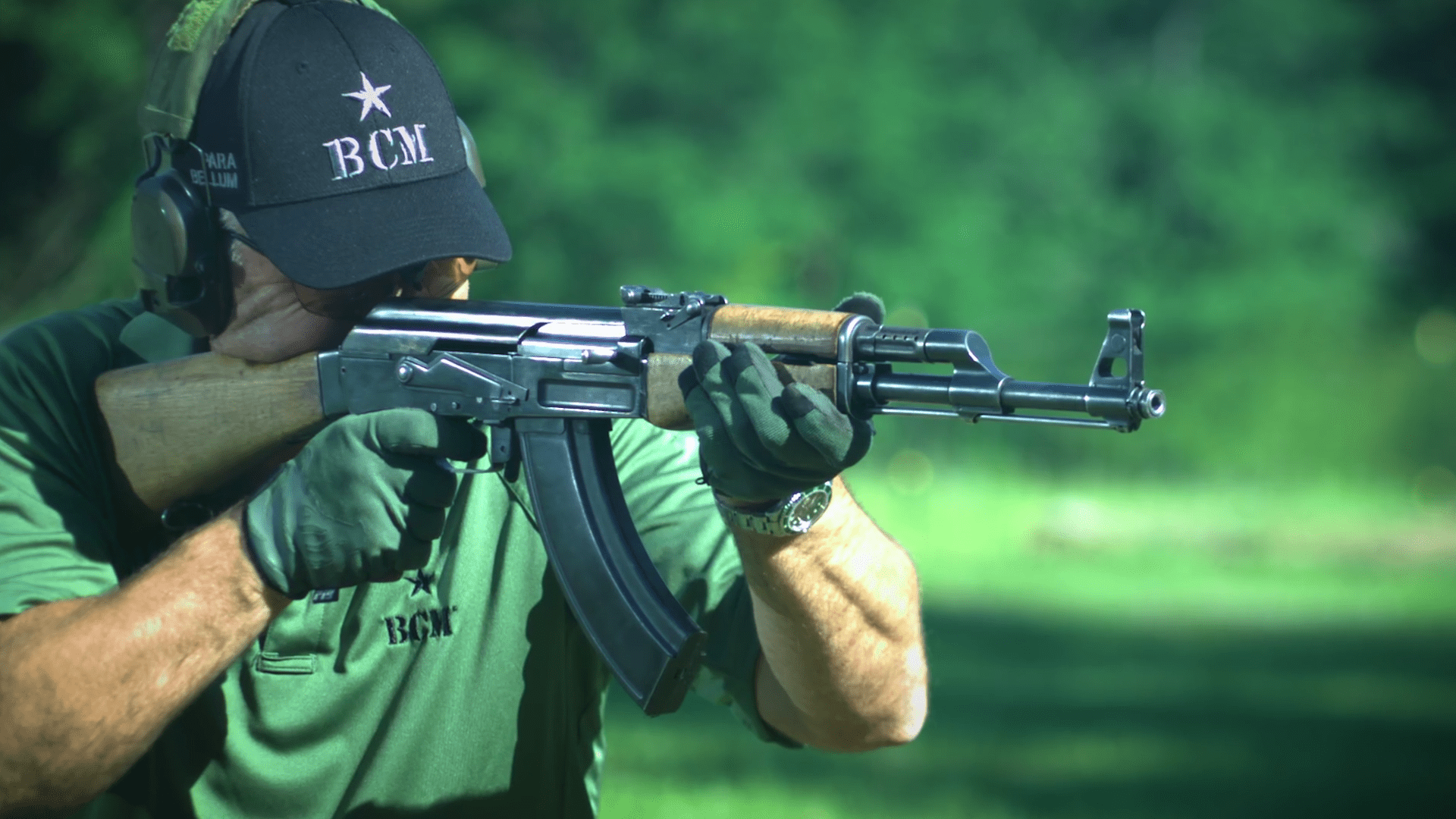 广泛用于各种冲突和战争 影响力持续至今_步枪_性能_射击