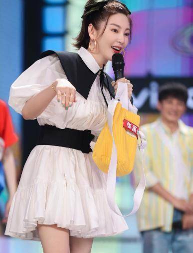 谢娜微博官宣喜讯,这一次过亿粉丝等得太久了!_张雨绮_网友_时间