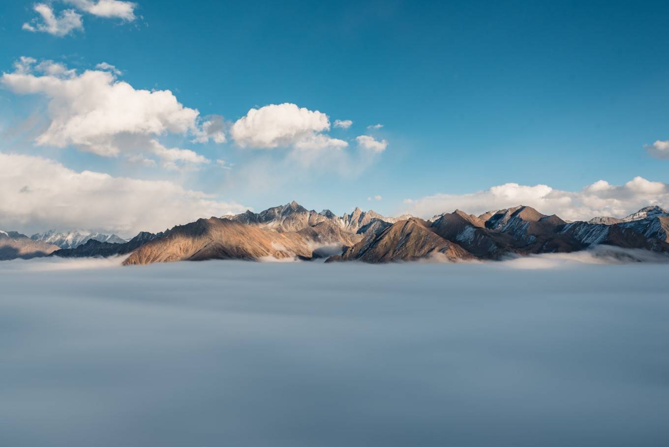 欢乐颂 川西藏区的风景_贡嘎_高原_机场
