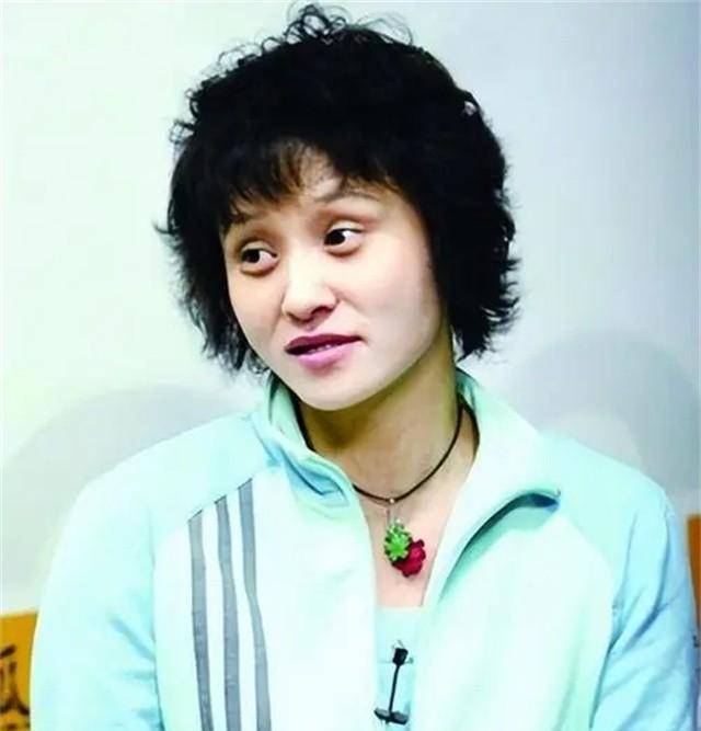 53岁奥运冠军近况:穿着朴素,获70余枚金牌_高敏_跳水_孩子