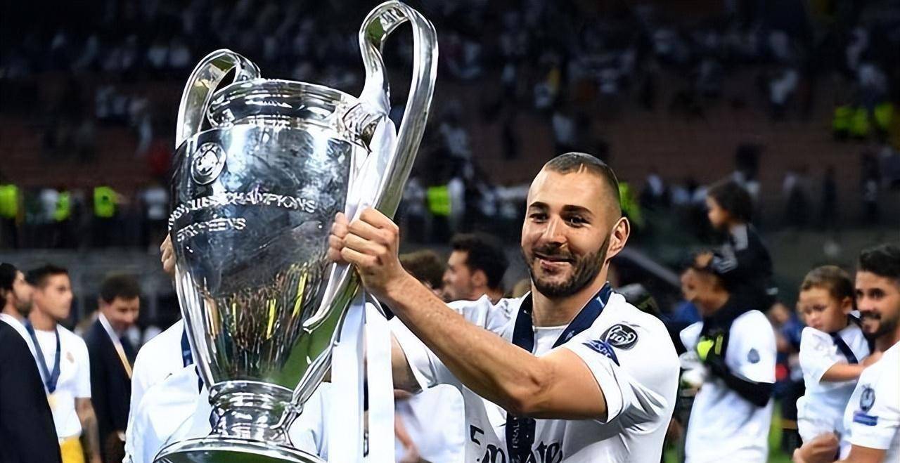 原来本泽马神助攻,梅西2022世界最佳稳坐,与c罗差距大_姆巴佩_最佳