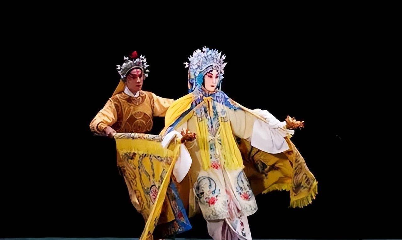 京剧程派青衣第三代传人张火丁:谜一样的女子_戏曲_舞台_戏剧