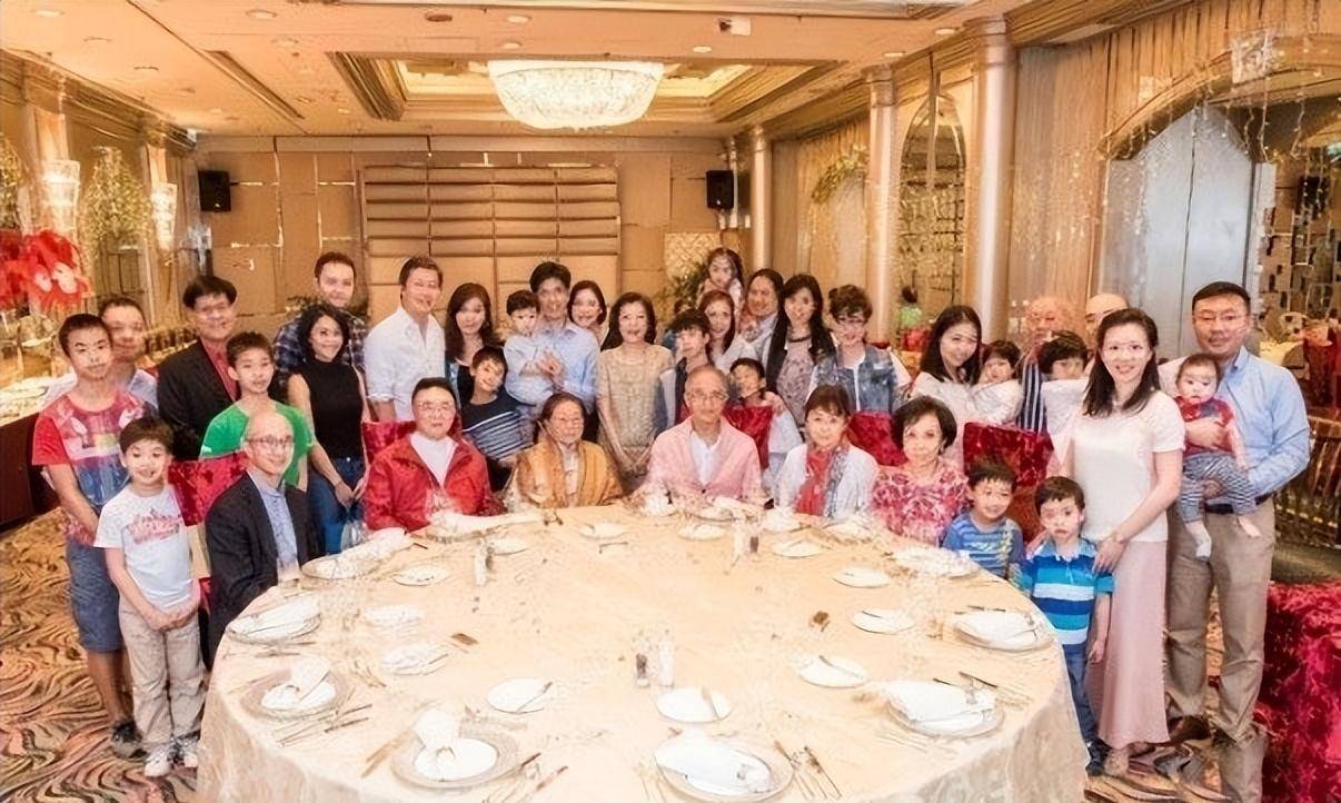 君:丈夫留给她600亿,3个女儿6个儿子都有钱,却不快乐_罗鹰_罗家_香港