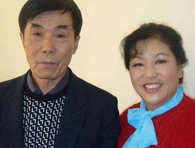回顾编剧何庆魁:75岁高龄,被儿子爆料"他嫖不动了,每月1万就够花"