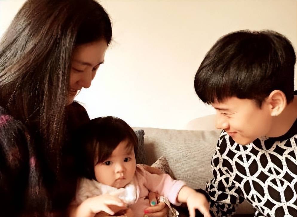 爱家二千金曝张杰谢娜6000w豪宅,电梯直达家中,曾嫌弃周杰伦土_密码