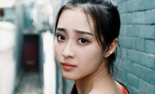 《安家》孙佳雨:北影学霸校花,曾和张一山搭戏,如今却成吉祥物_徐文昌