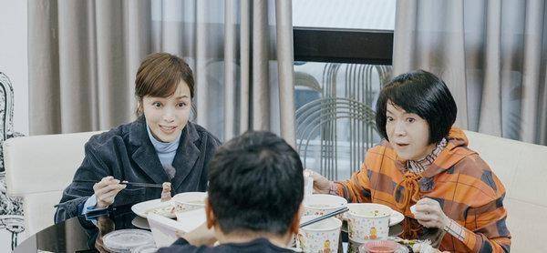 《婆婆妈妈》侯佩岑母女双面夹击老公,陈松伶面对婆婆难以招架_黄柏俊