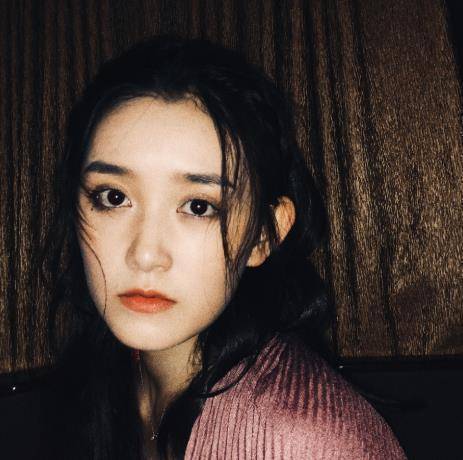 《神雕侠侣》的观众,对蒋依依应当不陌生,她可是夺走吴磊荧幕初吻的