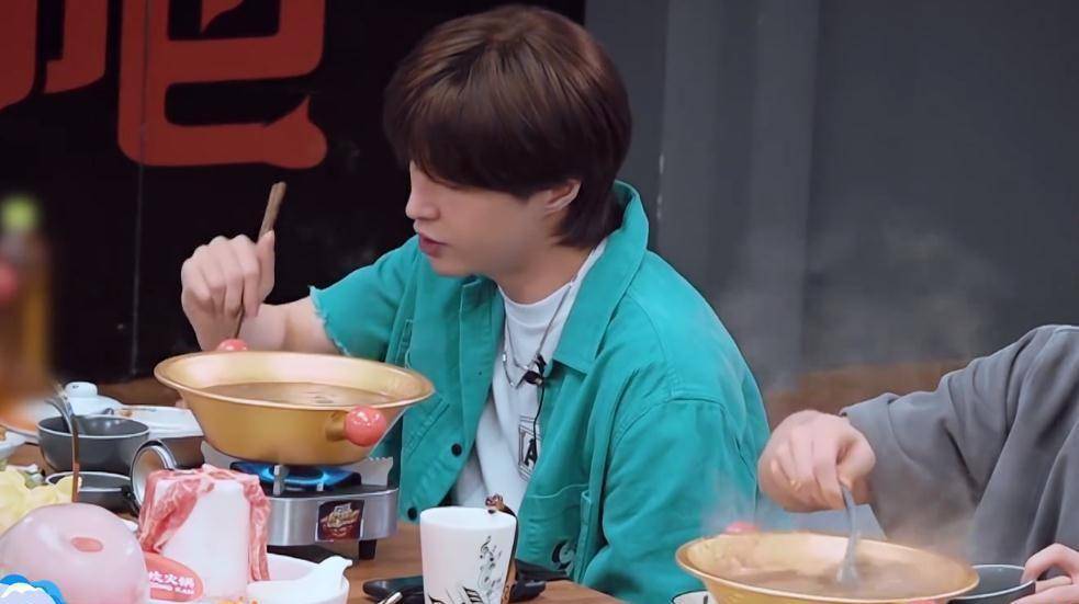 《街舞》队长关系微妙,刚在录制期间争吵,又一起暗讽节目组内定_张义