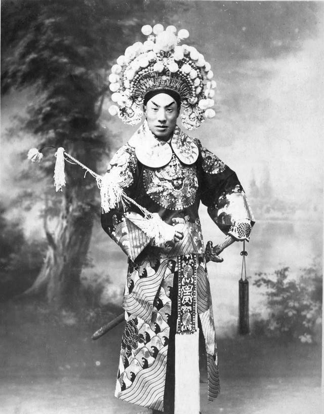 "旦角魁首"梅兰芳,"须生泰斗"余叔岩,"国剧宗师"杨小楼_京剧界_艺术