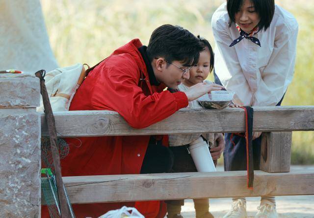 阚清子_吴磊_女生