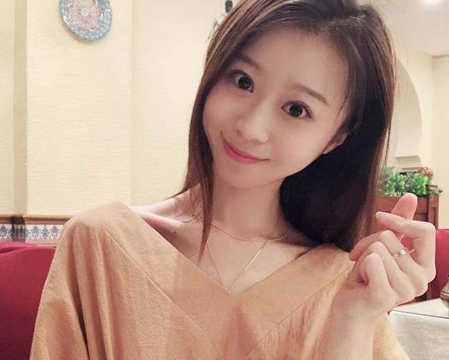 6岁出道,13岁爆红,林心如认她为干女儿,如今20岁长成这样_董慧_时候