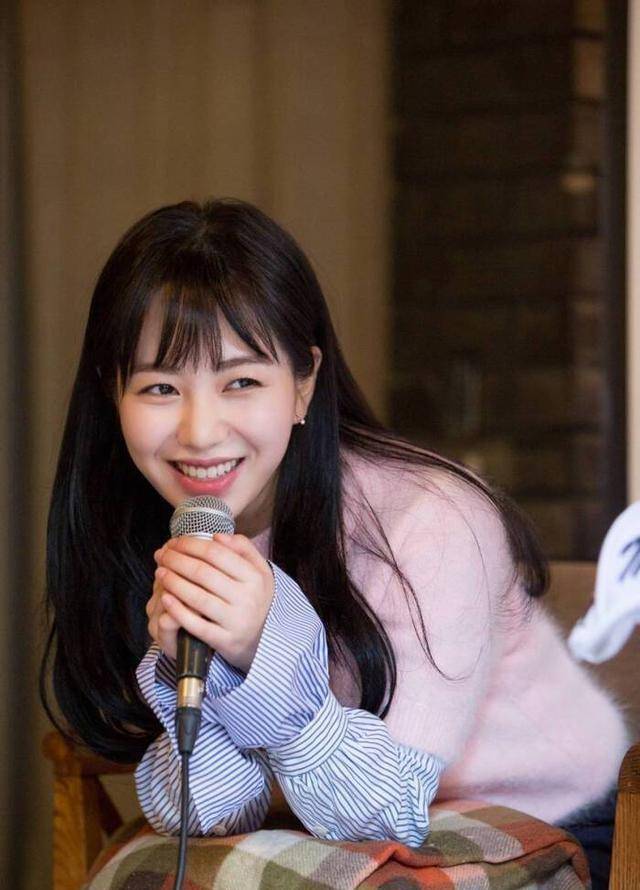 aoa申智珉狡辩无效后承认霸凌,现在其又变卦,将霸凌说成是失职_权珉娥