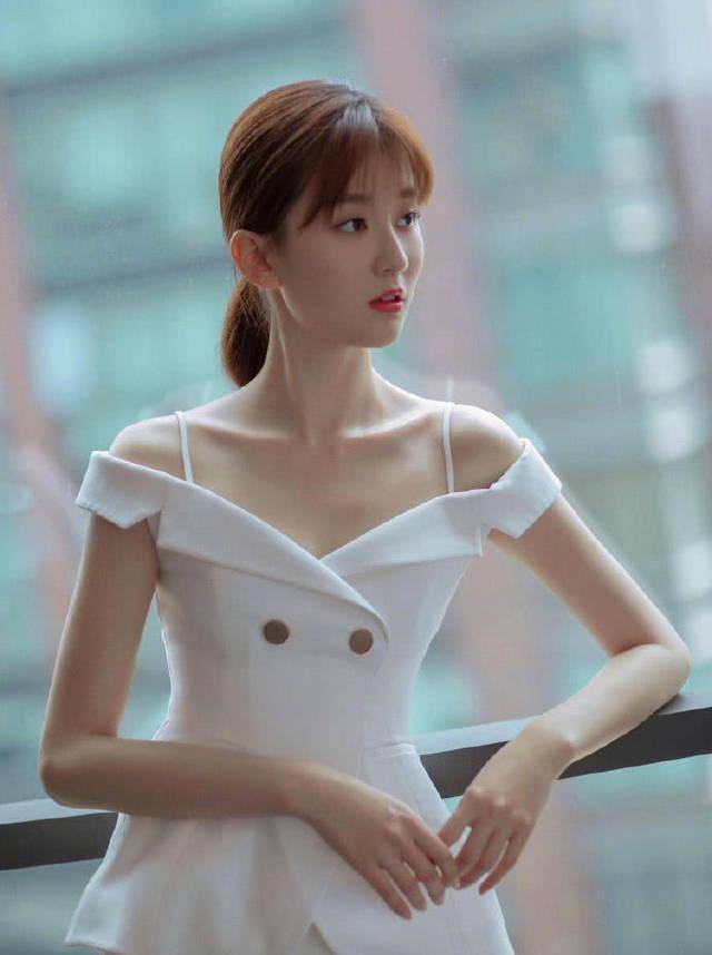 龚俊成为顶流太耀眼,新剧霸总人设令人期待,乔欣演技让人失望!
