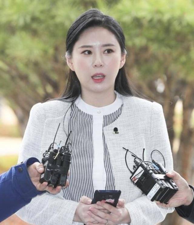 被指出卖张紫妍为自己解约,李美淑首回应:甘愿接受调查_胜利_公司