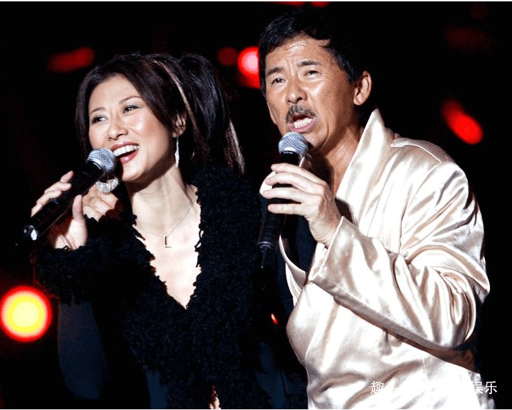 叶倩文晒照庆60岁生日!