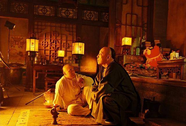 2019年乔家大院摘牌：一夜之间，1050平店面被腾退，服务员大换血