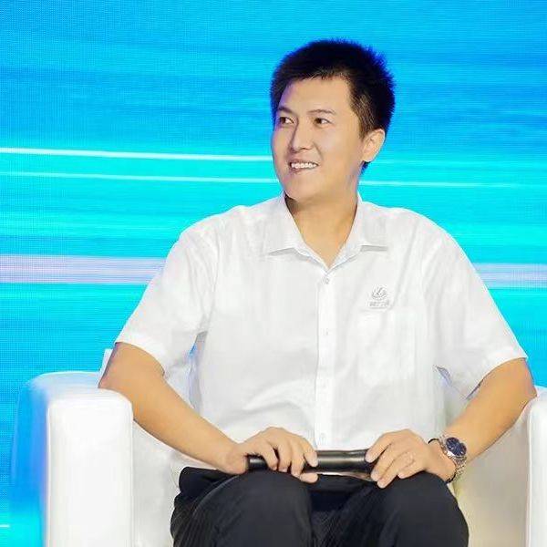 优秀科技成果项目路演2由三台县委常委,县政府副县长陈玉芳主持,河北