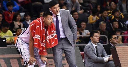 曝易建联已正式回国,要找杜锋算账?_比赛日_马尚_距离