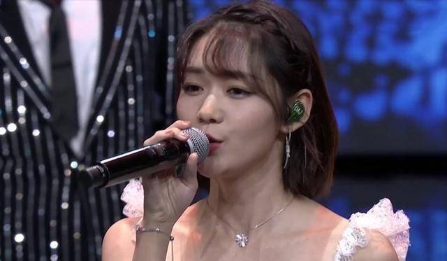 火箭少女直播生图,李紫婷长相发福,赖美云徐梦洁让人认不出_总决赛