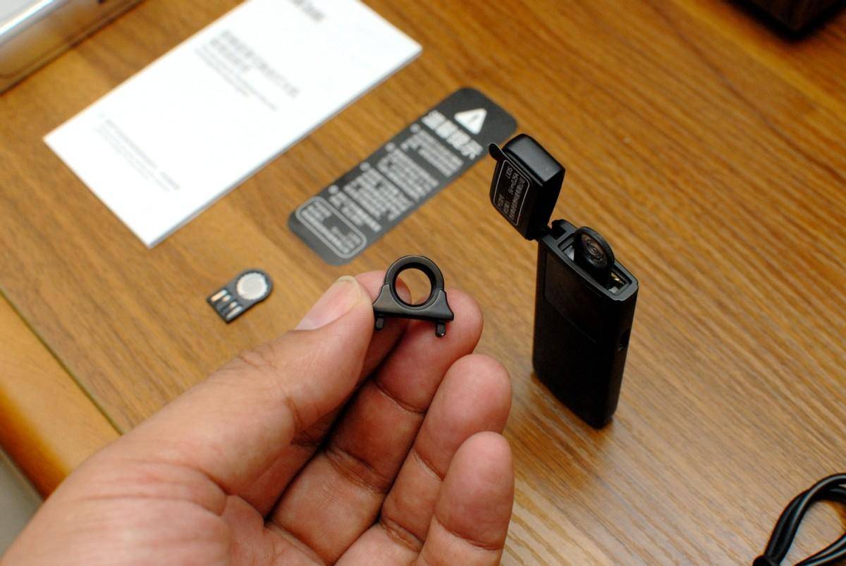 不管你抽不抽烟,这款超薄可换丝充电打火机必须得有