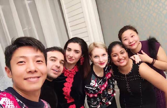 撒贝宁29岁妻子李白近照曝光肤白貌美一个小动作透露有多爱他!