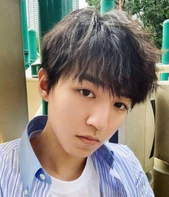 王俊凯拒绝化妆?私下真实性格曝光!_时候_学长_周杰伦