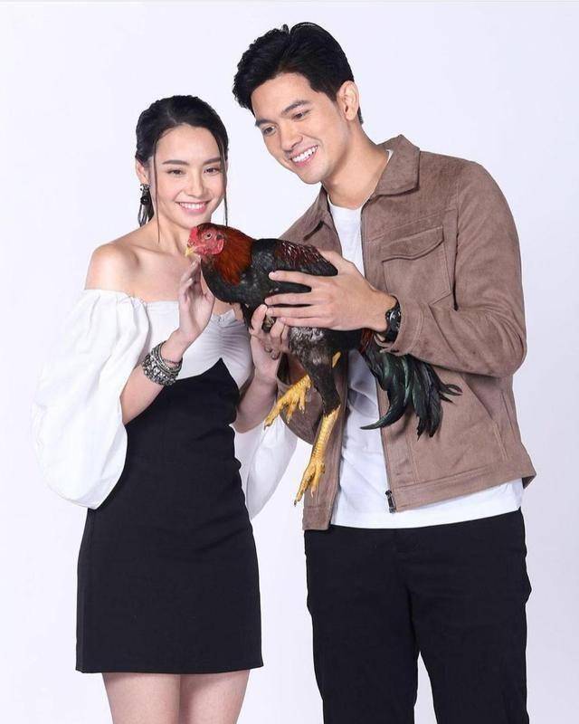 泰星kem,mookda合体亮相粉红不断,kem称妈妈非常喜欢mookda_戏份_一个