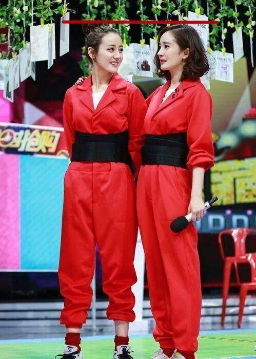 热巴和她同框暴露身高,虚报身高的还有她们_明星_唐嫣_娱乐