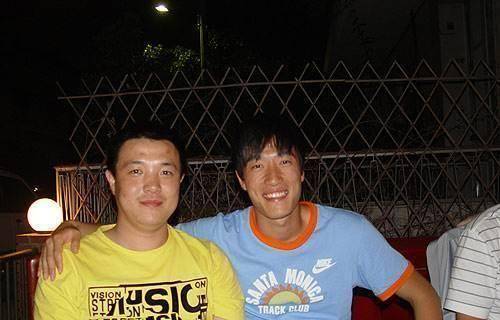 那个曾为刘翔痛哭的男人征服足球迷_杨健_解说_决赛