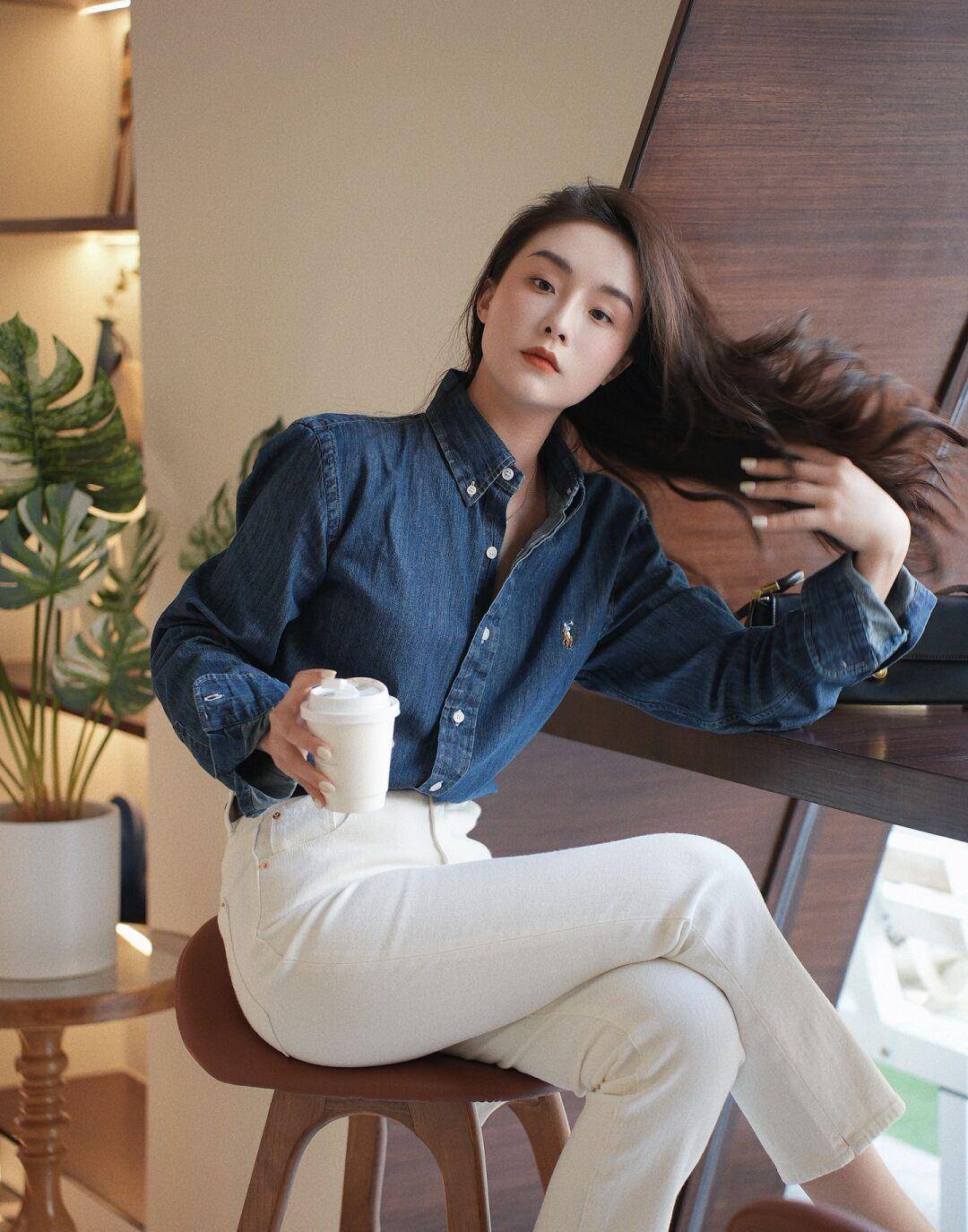 气质甜美的女生,学习下面这些穿搭,甜美异国风情又美美哒_时尚_衬衫