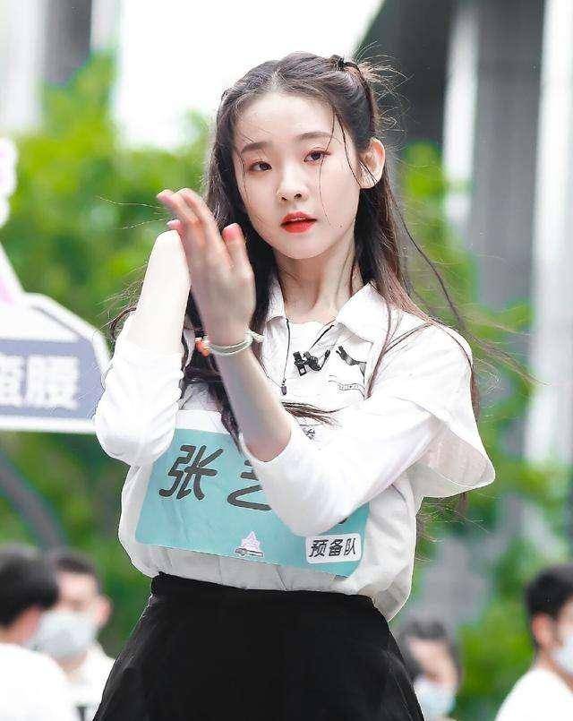 才成团出道就被质疑,张艺凡适合个人发展_芭蕾舞_徐艺洋_舞蹈