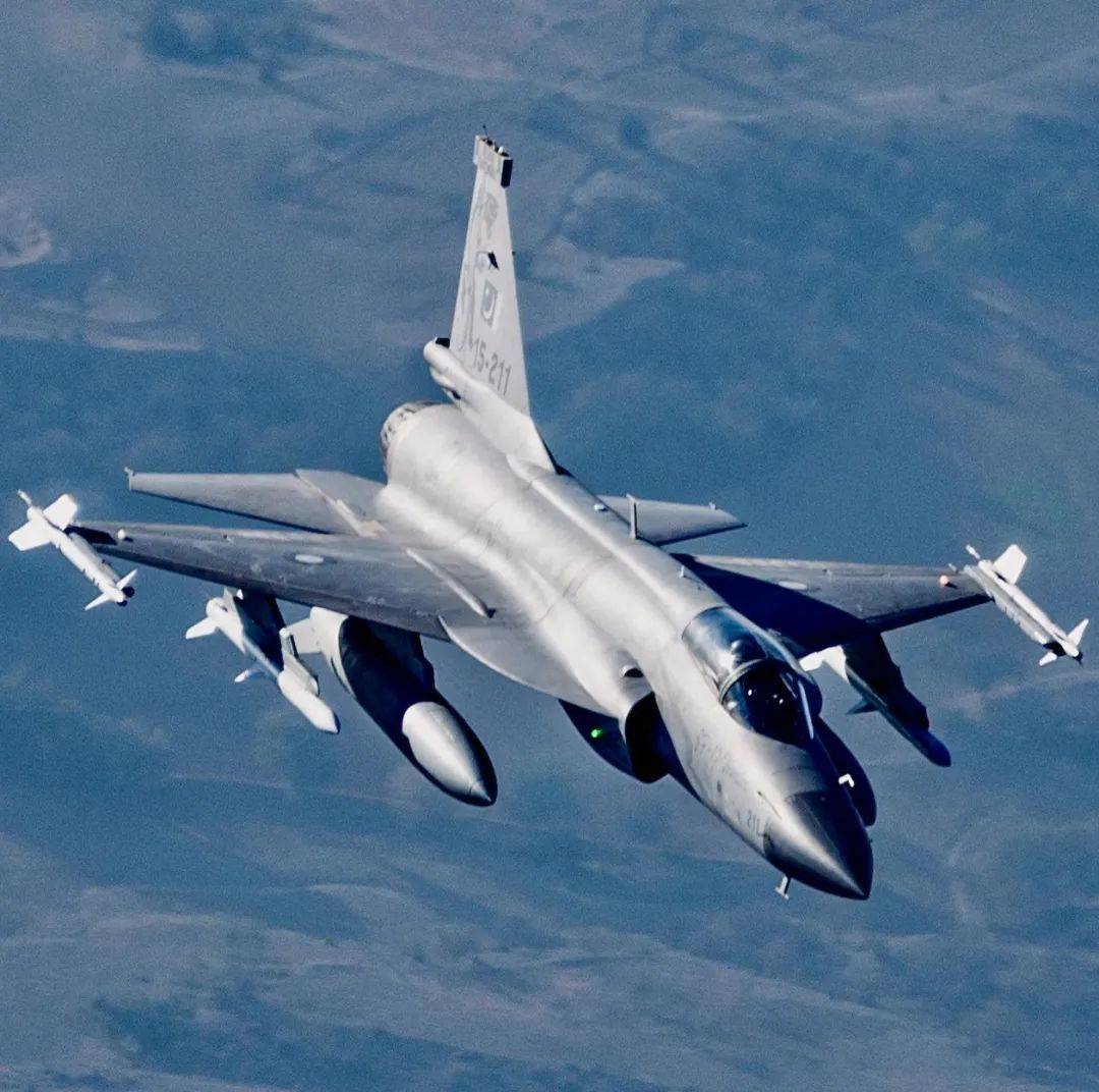 伊拉克空军将采购12架"枭龙"战斗机,合同总价值高达11亿美元?