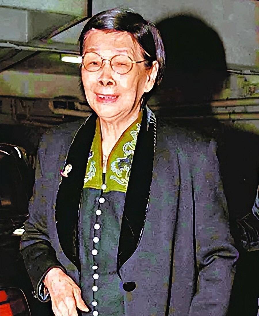 女儿逝后拿其衣服拍卖,一生都在被消费的巨星!_梅艳芳_梅启明_哥哥