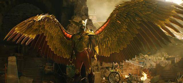 巨石强森放大招,黑亚当击溃鹰侠和命运博士_超人_角色_的能力