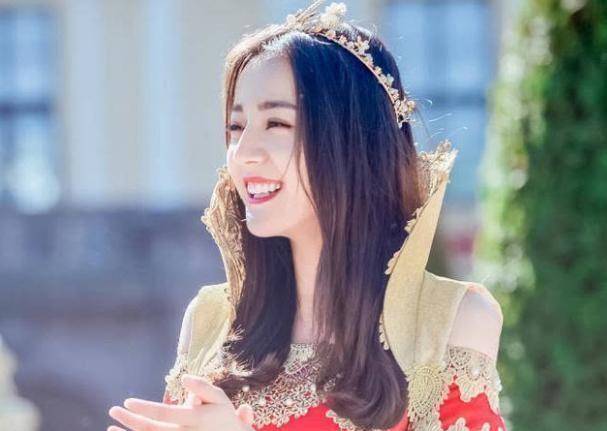 《跑男》后baby与热巴再次同参加一个节目,网友:跳舞我支持热巴_baby