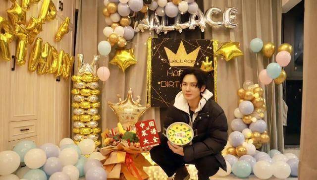 钟汉良晒照庆祝47岁生日,颜值身材双在线_李小冉_少年_自律